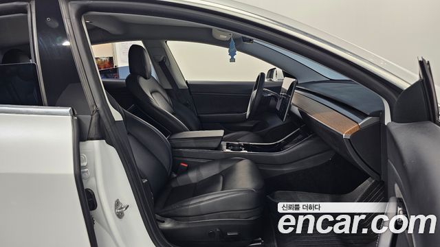 Tesla Model 3 2020 — photo 17