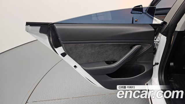 Tesla Model 3 2020 — photo 15