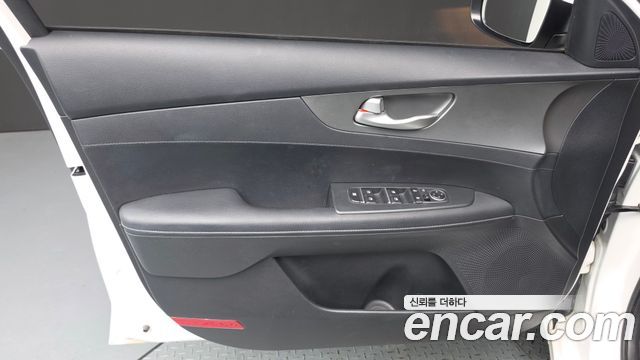 Kia K3 2019 — photo 14