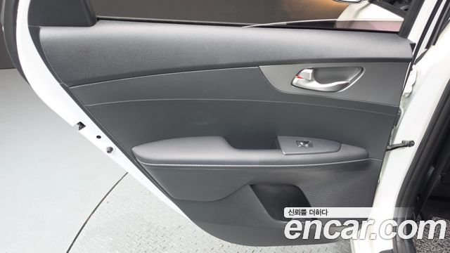 Kia K3 2019 — photo 15