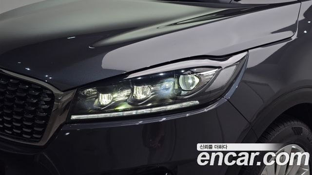Kia Sorento 2019 — photo 8