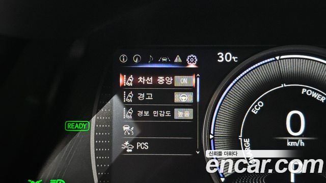 Lexus ES 2023 — photo 29
