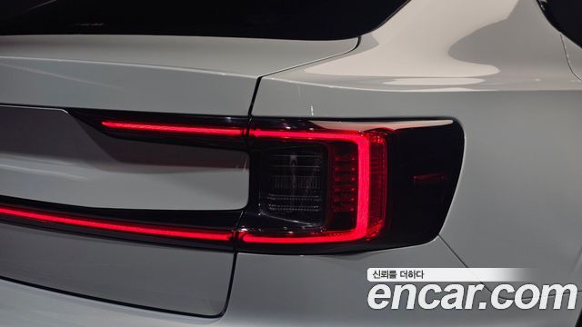 Polestar Polestar 2 2022 — photo 9
