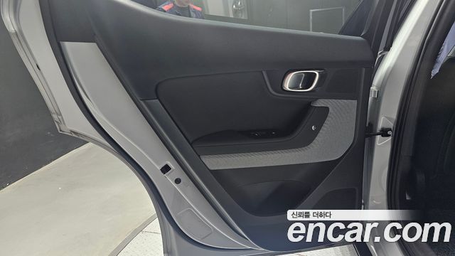 Polestar Polestar 2 2022 — photo 15