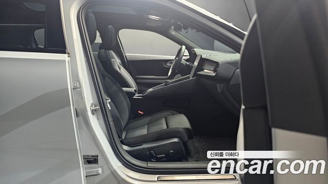 Polestar Polestar 2 2022 — photo 16