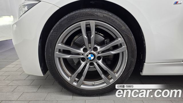 BMW 3-Series 2018 — photo 5