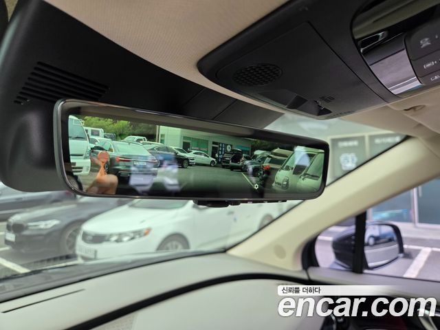 Kia Canival 2025 — photo 17