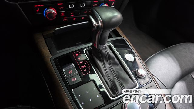 Audi A7 2012 — photo 9