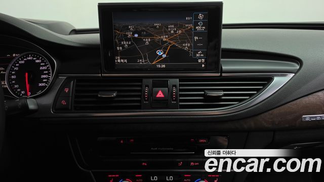 Audi A7 2012 — photo 14