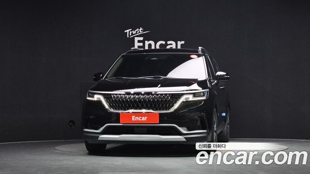 Kia Canival 2023 — photo 3