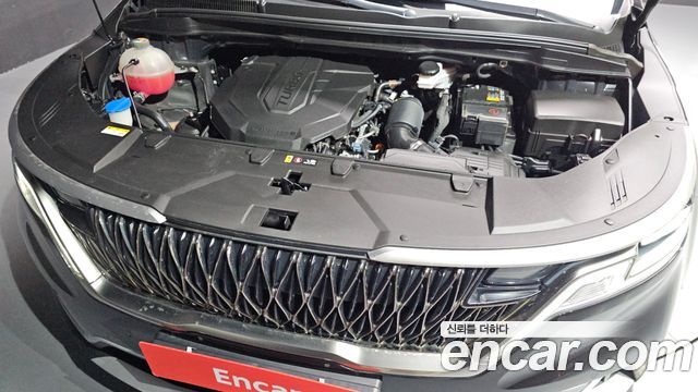 Kia Canival 2023 — photo 6