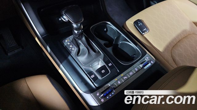 Kia Canival 2023 — photo 9