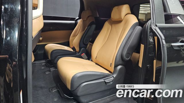 Kia Canival 2023 — photo 12