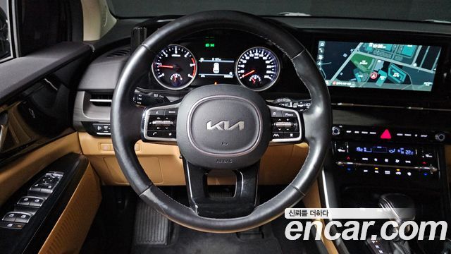Kia Canival 2023 — photo 13