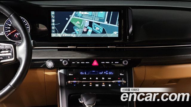 Kia Canival 2023 — photo 14