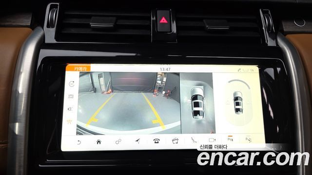 Land Rover Discovery 2019 — photo 24