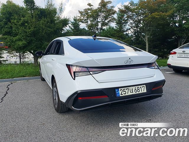 Hyundai AVANTE 2025 — photo 6