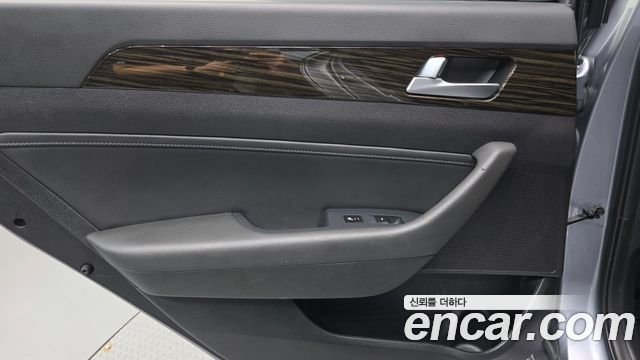 Hyundai Sonata 2016 — photo 15