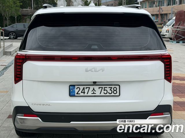 Kia Canival 2025 — photo 3