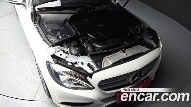 Mercedes-Benz C-Class 2018 — photo 6