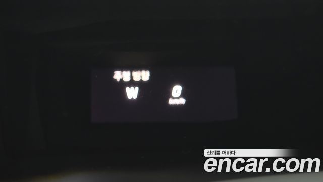 Mercedes-Benz C-Class 2018 — photo 23