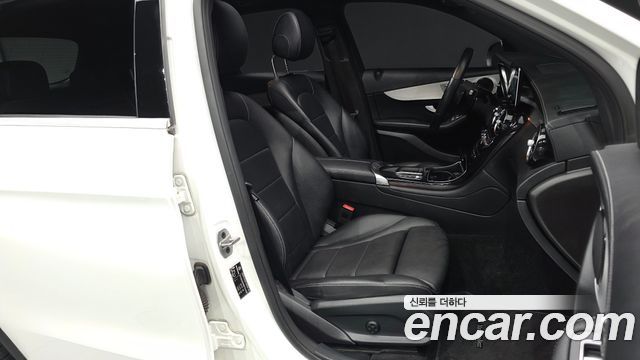 Mercedes-Benz GLC-Class 2021 — photo 17