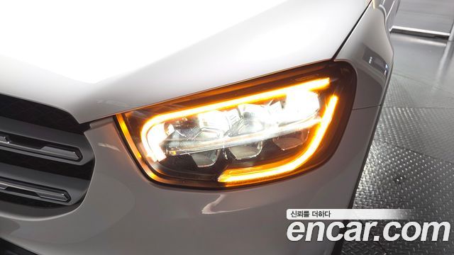 Mercedes-Benz GLC-Class 2021 — photo 8