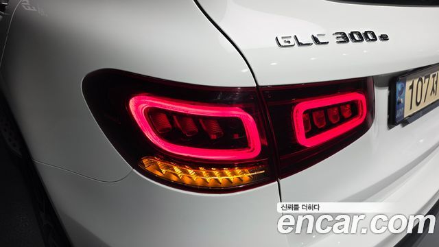 Mercedes-Benz GLC-Class 2021 — photo 9