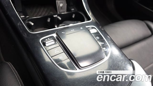 Mercedes-Benz GLC-Class 2021 — photo 31