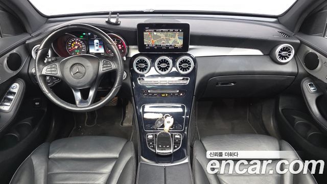 Mercedes-Benz GLC-Class 2018 — photo 10