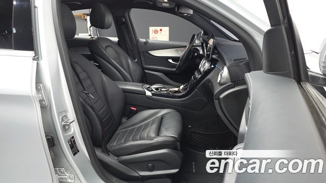 Mercedes-Benz GLC-Class 2018 — photo 17