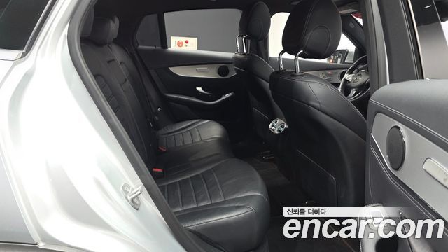 Mercedes-Benz GLC-Class 2018 — photo 18