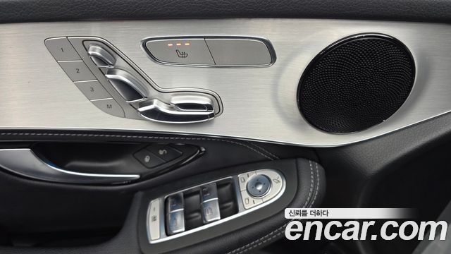 Mercedes-Benz GLC-Class 2018 — photo 27