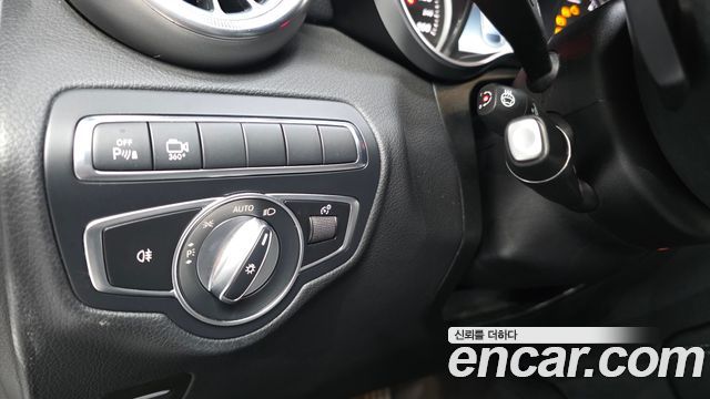 Mercedes-Benz GLC-Class 2018 — photo 28
