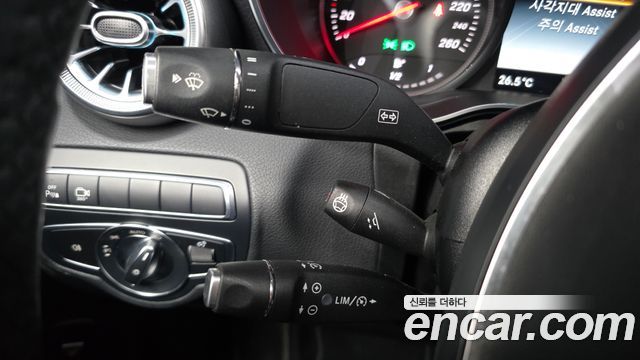 Mercedes-Benz GLC-Class 2018 — photo 29