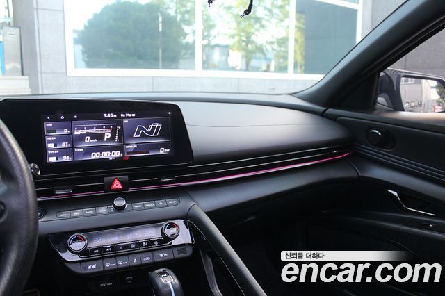 Hyundai AVANTE 2023 — photo 11