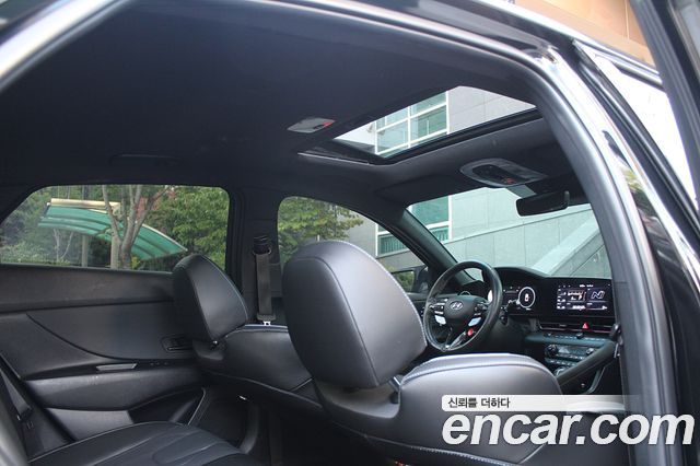 Hyundai AVANTE 2023 — photo 16