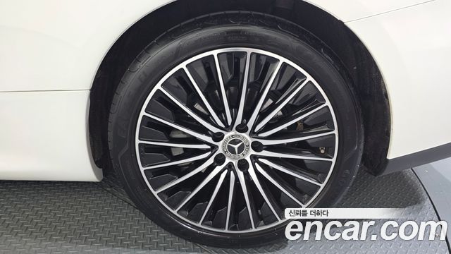 Mercedes-Benz CLE-Class 2024 — photo 7