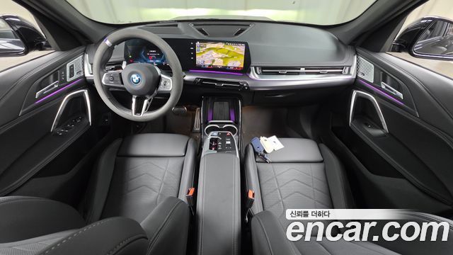 BMW iX1 2023 — photo 10