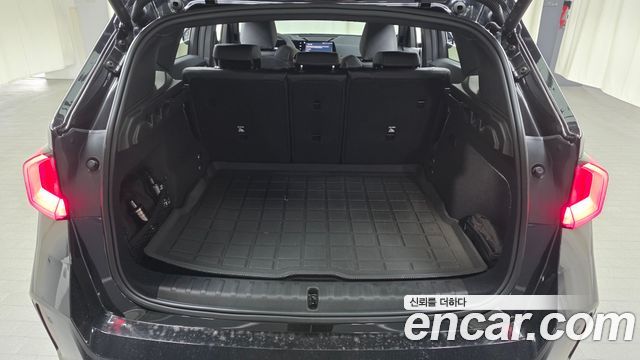 BMW iX1 2023 — photo 25