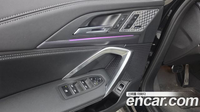 BMW iX1 2023 — photo 26