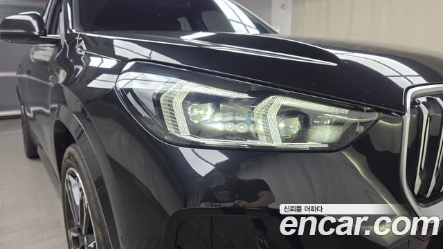 BMW iX1 2023 — photo 8