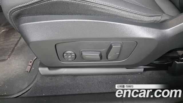 BMW iX1 2023 — photo 32