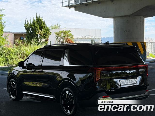 Kia Canival 2025 — photo 3