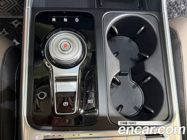 Kia Canival 2025 — photo 9