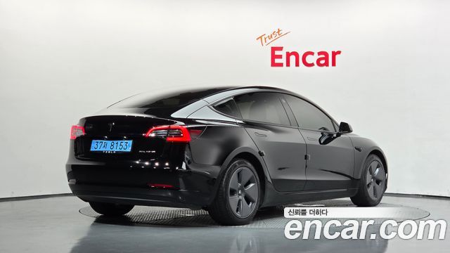 Tesla Model 3 2022 — photo 2