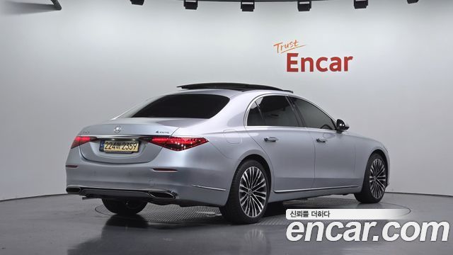 Mercedes-Benz S-Class 2022 — photo 2