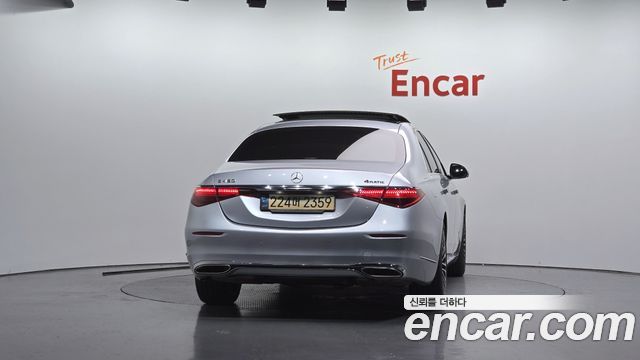 Mercedes-Benz S-Class 2022 — photo 4