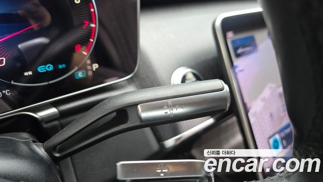 Mercedes-Benz S-Class 2022 — photo 9