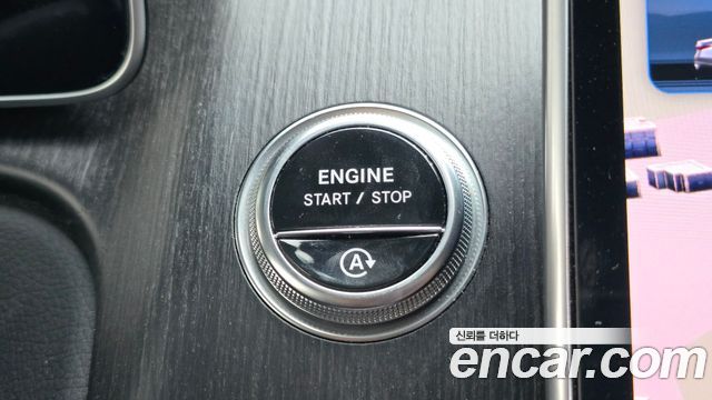 Mercedes-Benz S-Class 2022 — photo 19